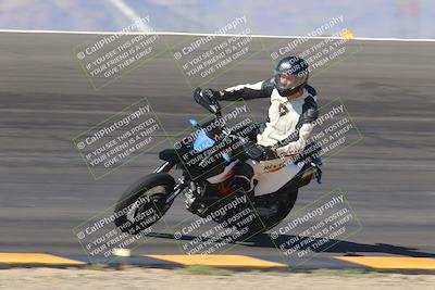 media/Nov-06-2023-Moto Forza (Mon) [[ce023d0744]]/4-Beginner Group/Session 2 (Bowl Tight Speed)/